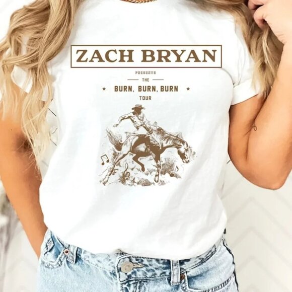 Zach Bryan Burn Burn Burn Tour 2023 Concert T-Shirt, Country Music Fan Tee 141 - Picture 1 of 5